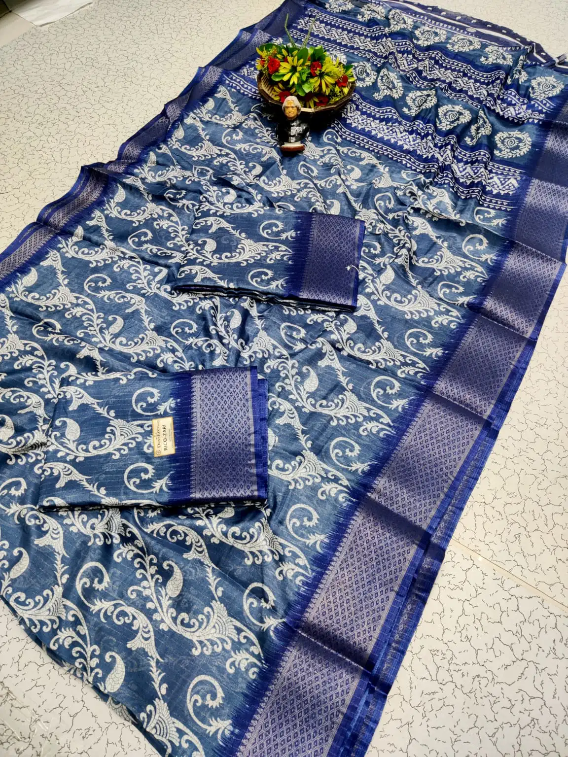 Cream Paisley Scroll Jaal Print Zari Semi Silk Saree